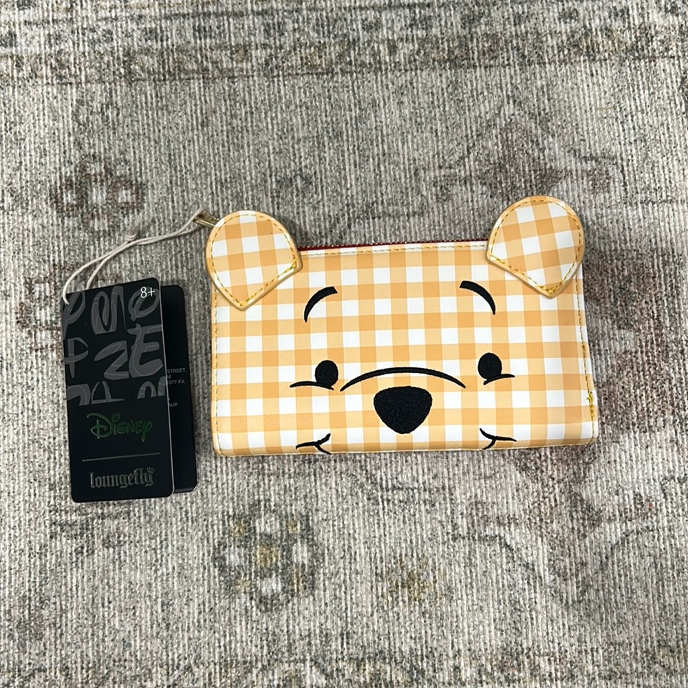 NWT Winnie the Pooh Loungefly Wallet